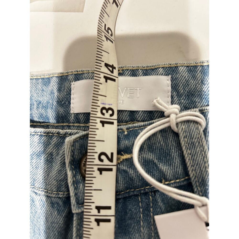 NWT Vervet Leslie 90's Vintage Flare Jeans Distressed Size 29 Light Wash - Picture 11 of 12